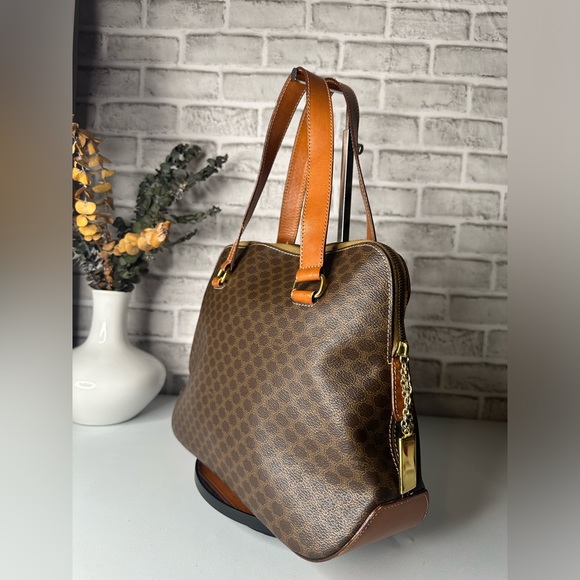 Like for notification. Share Show Sundays at 8am EST and Saturdays at 10am. 🛍️ - Picture 16 of 17